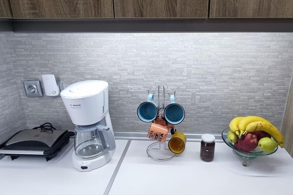 Modern Apartment In إتِيا المظهر الخارجي الصورة