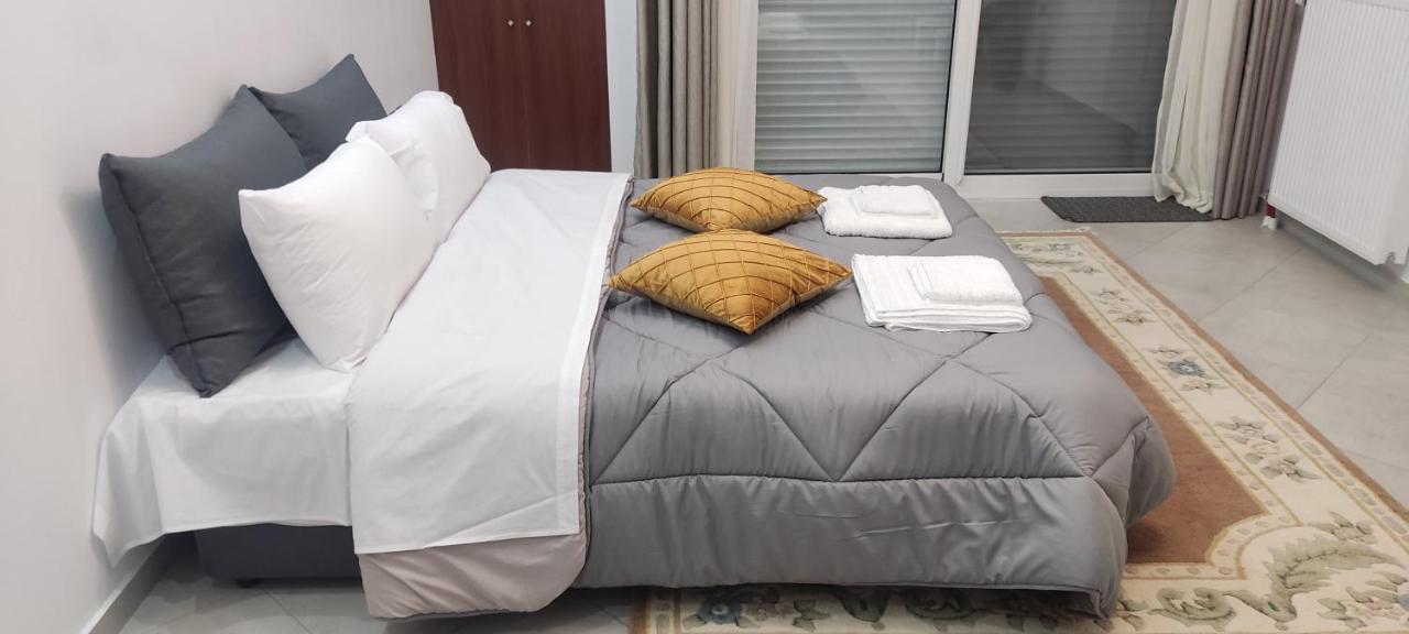 Modern Apartment In إتِيا المظهر الخارجي الصورة